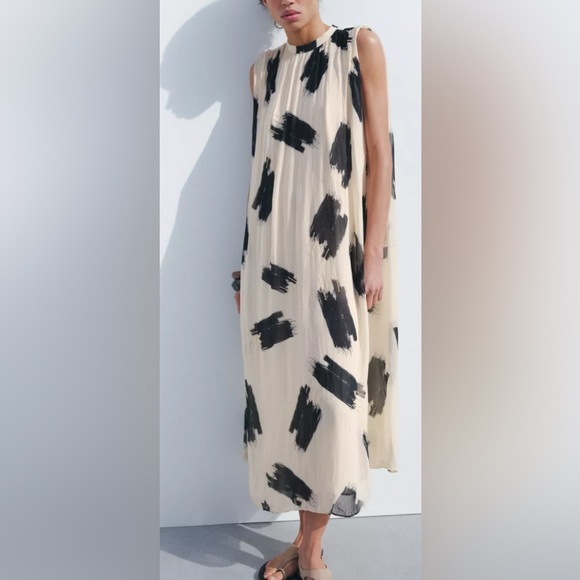 Zara Dresses & Skirts - Zara ZW collection printed  midi dress